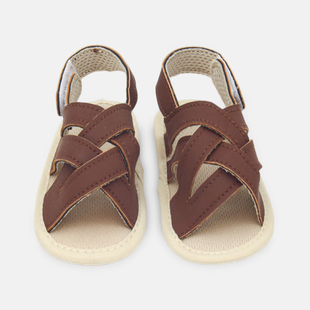 BOY PRE WALKER SANDAL BROWN CRISS-CROSS