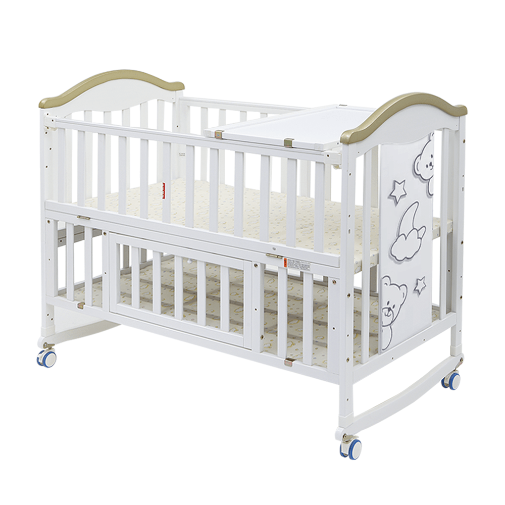 WOODEN COT WHITE