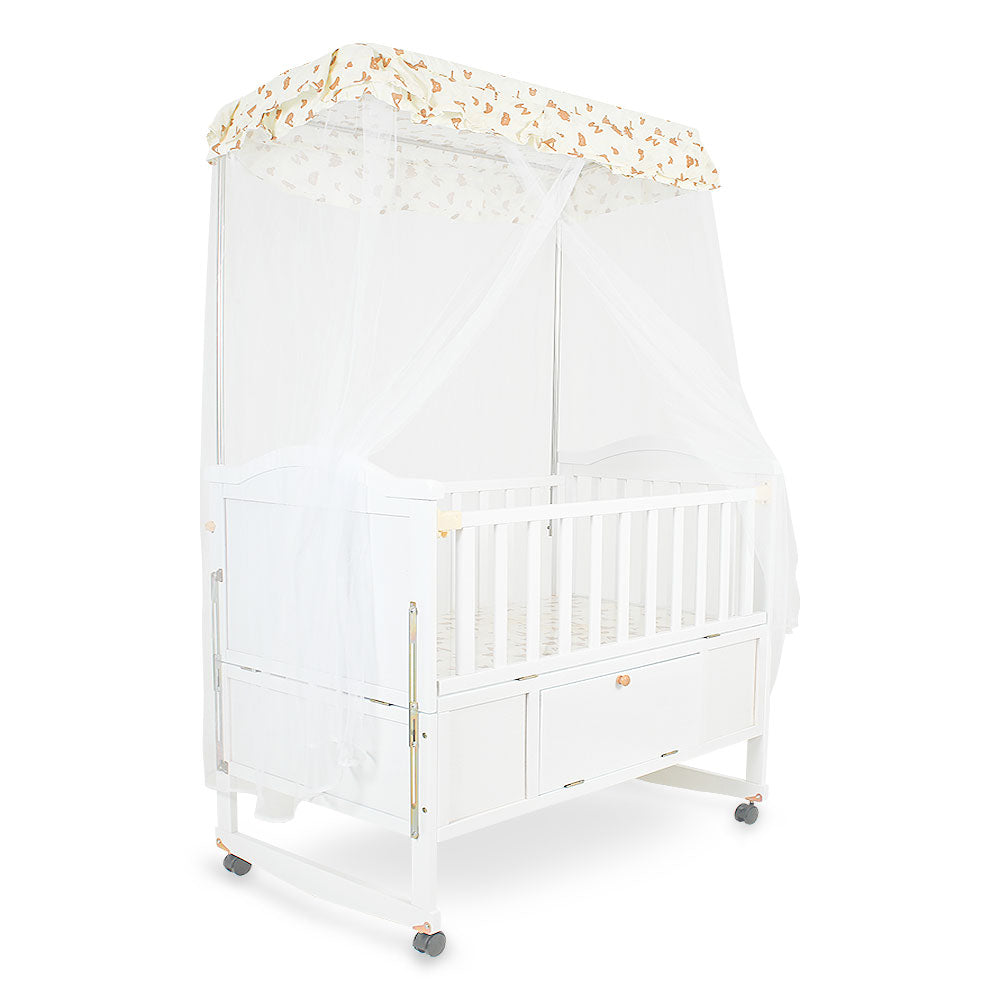 WOODEN COT WHITE