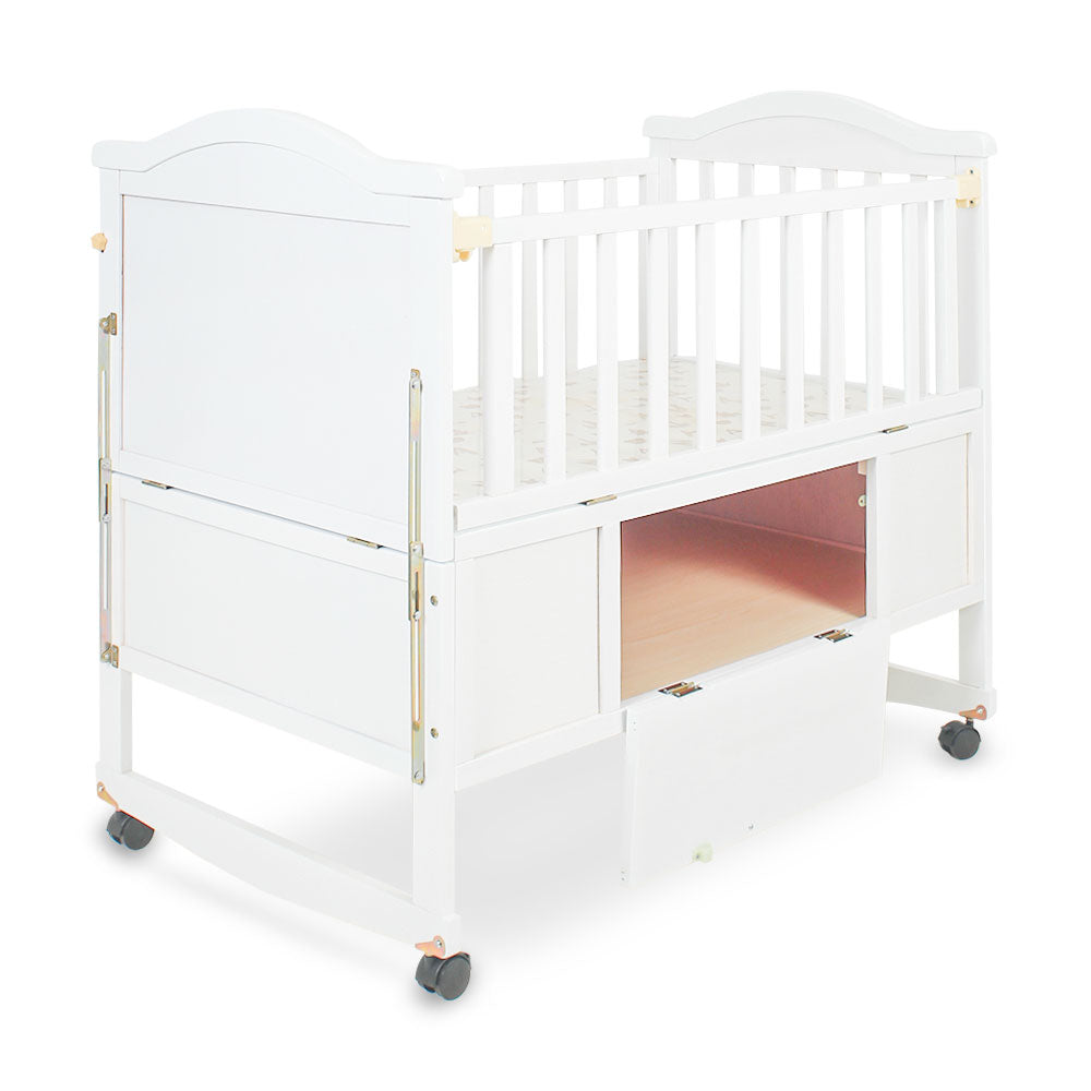 WOODEN COT WHITE