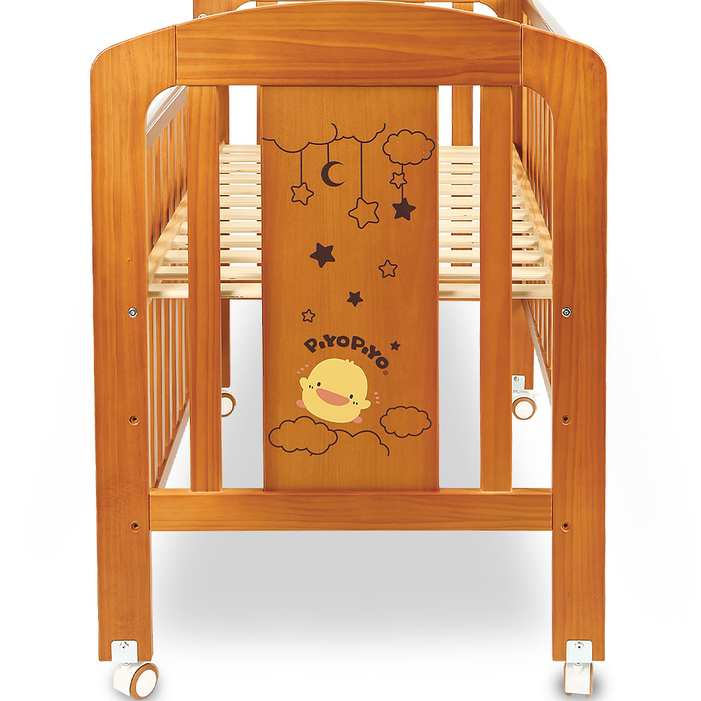 WOODEN COT BROWN