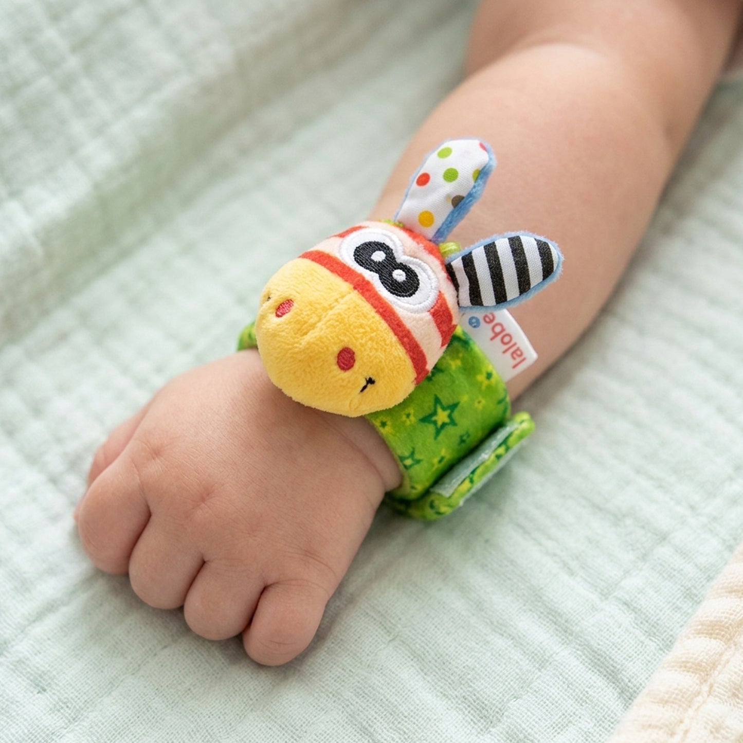 LELEBE ZEBRALINO RATTLE WRIST TOY