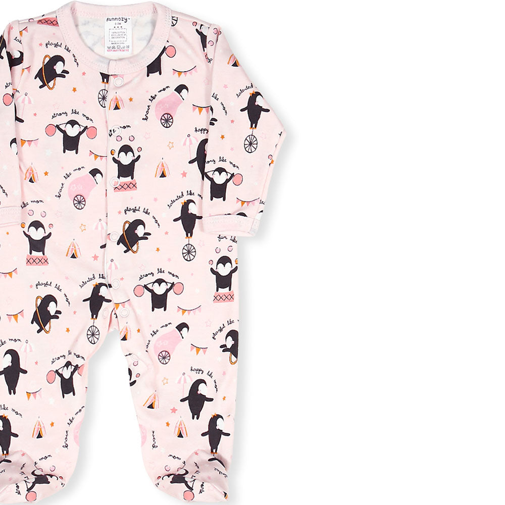 BABY GIRL GIFT SET PINK PENGUIN & HEARTS