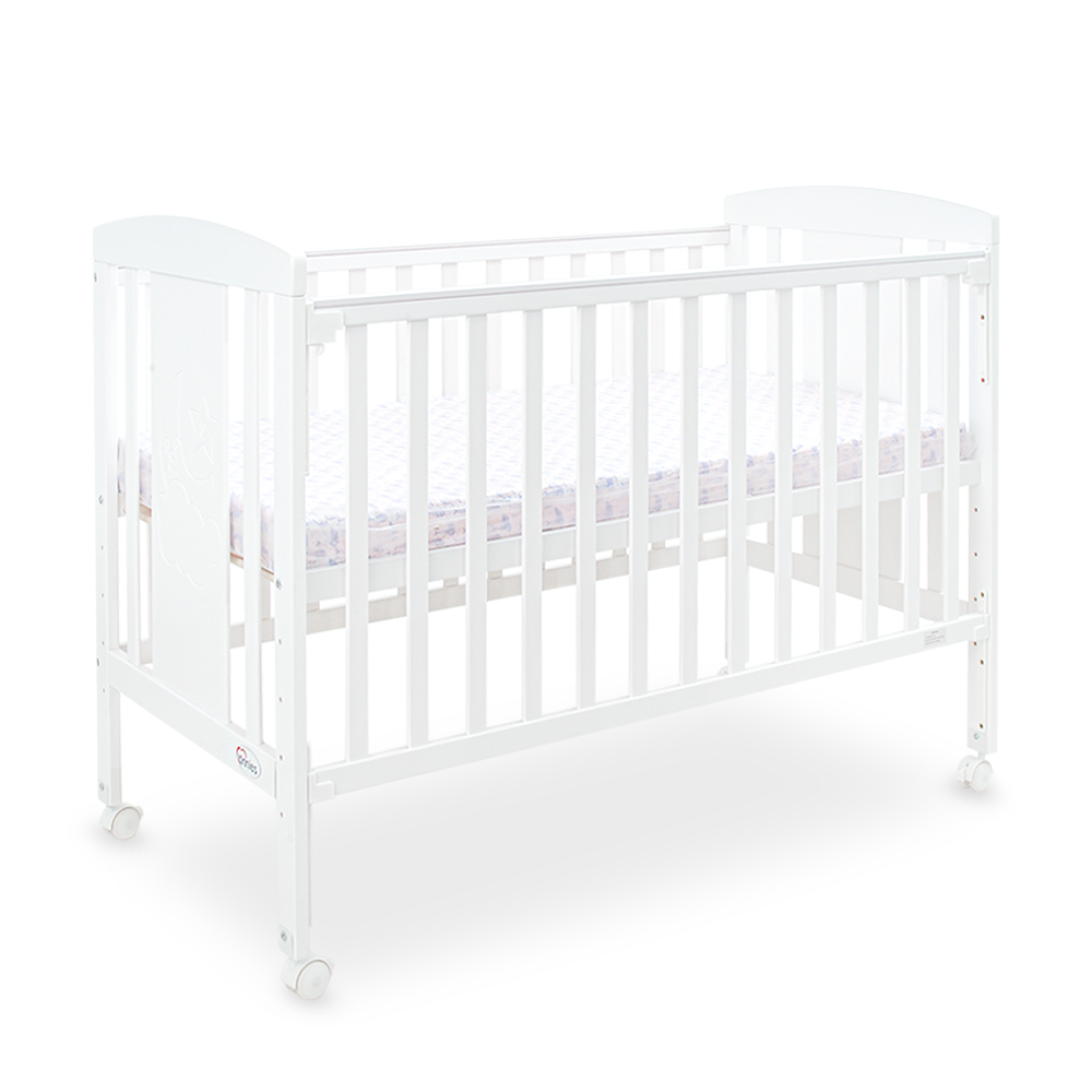 WOODEN COT - WHITE