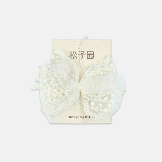 Ivory Victoria Lace Clip