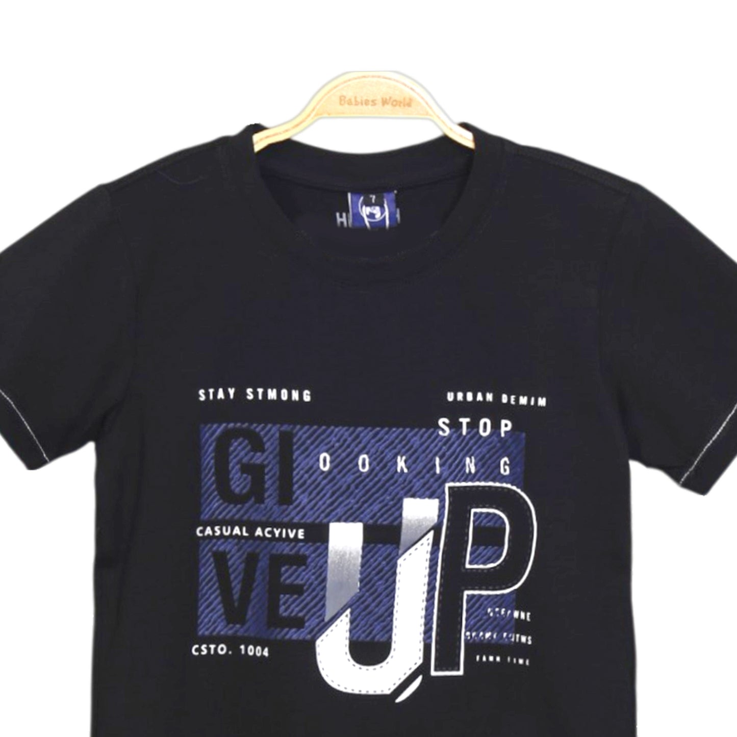 ACTIVE LOOKING UP TEE