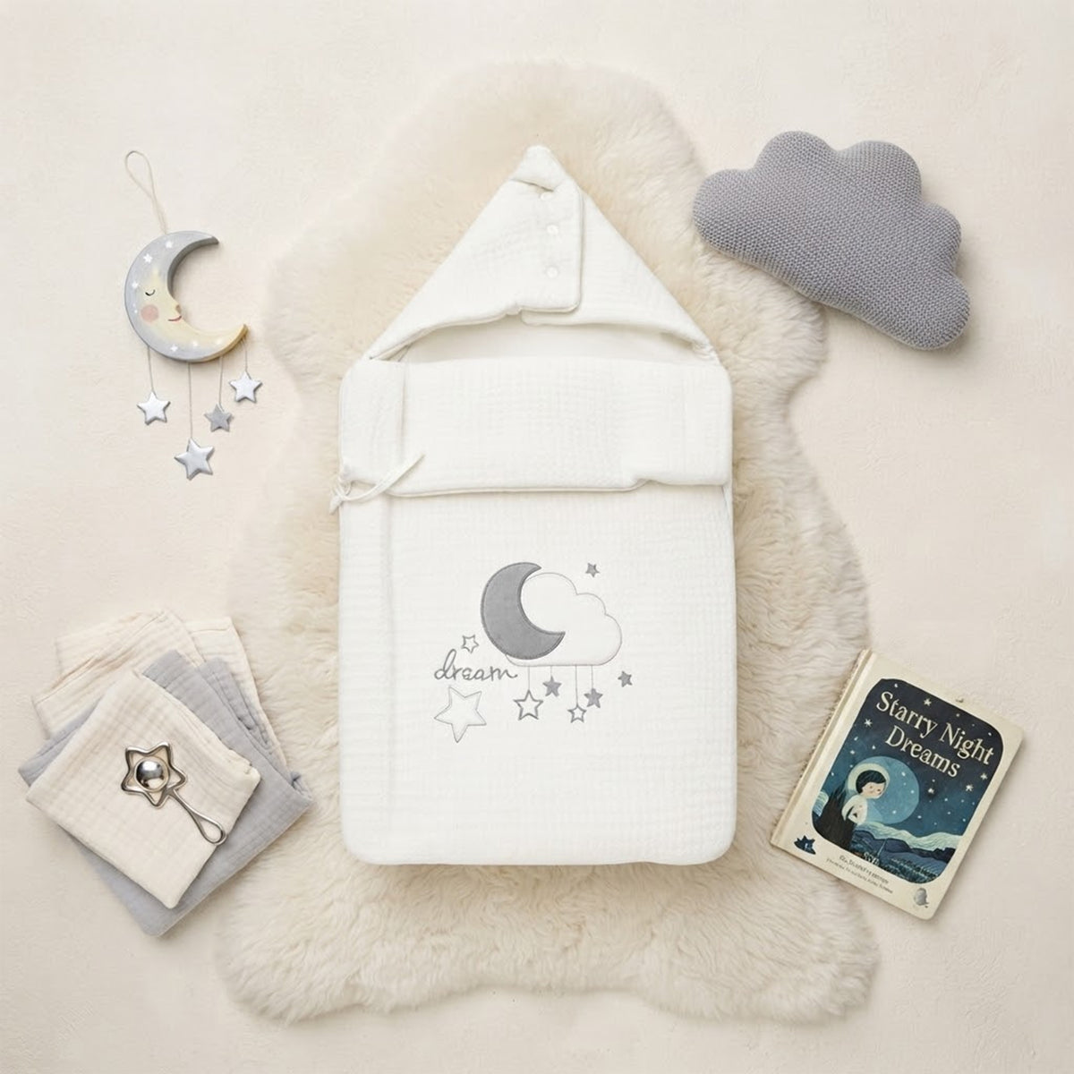MOON & STAR HOODED CARRY NEST