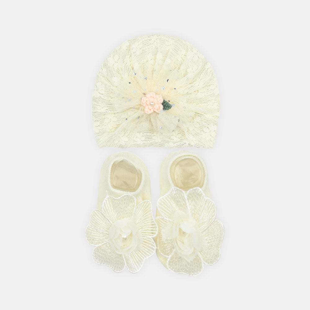 BOOTIES & CAP SET DELICATE FLORAL & LACE