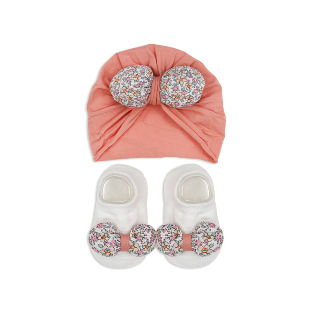 BOOTIES & CAP PEACH FLORAL BOW