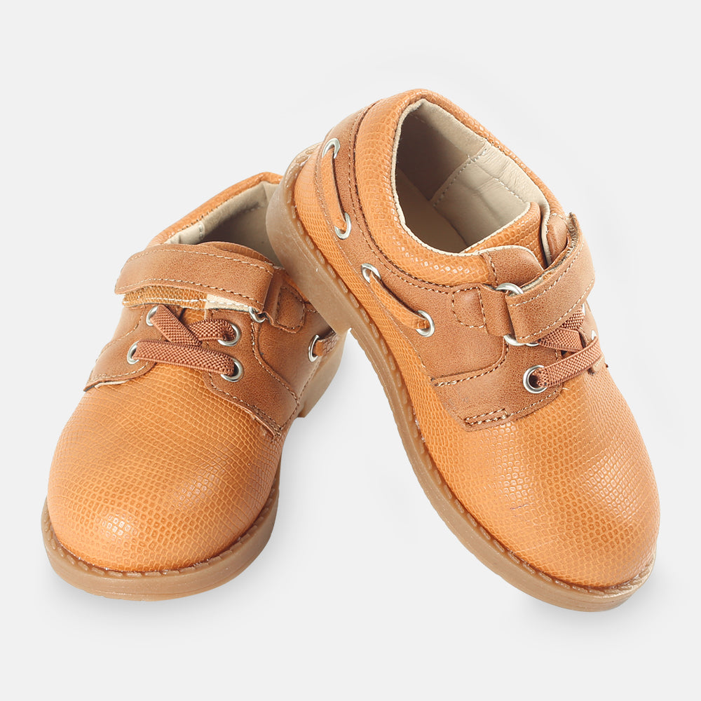 BOY SHOES CAMEL SNAKE TEXTURE
