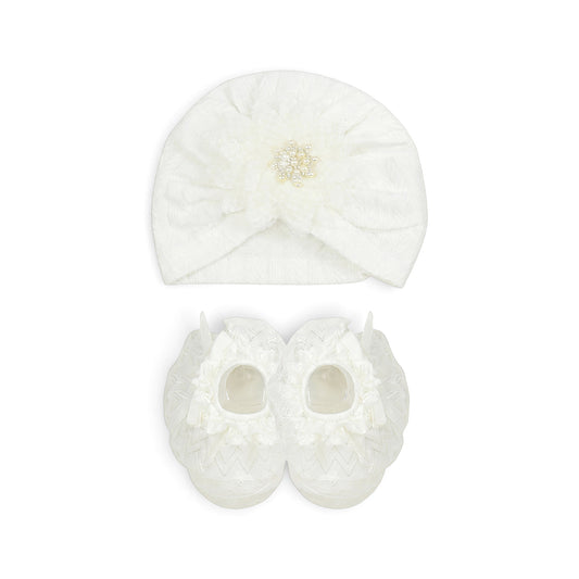 ELEGANT WHITE INFANT BOOTIES & CAP