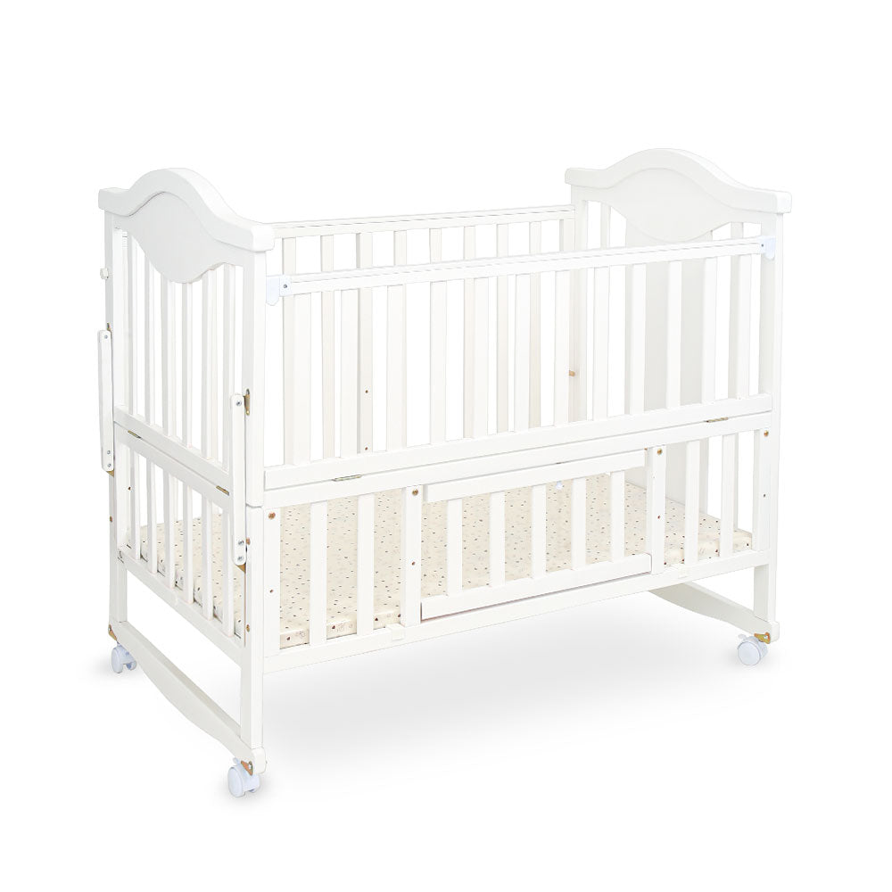 BABY WOODEN COT WHITE