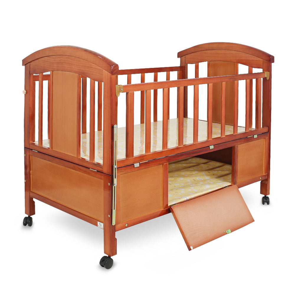 WOODEN COT BROWN