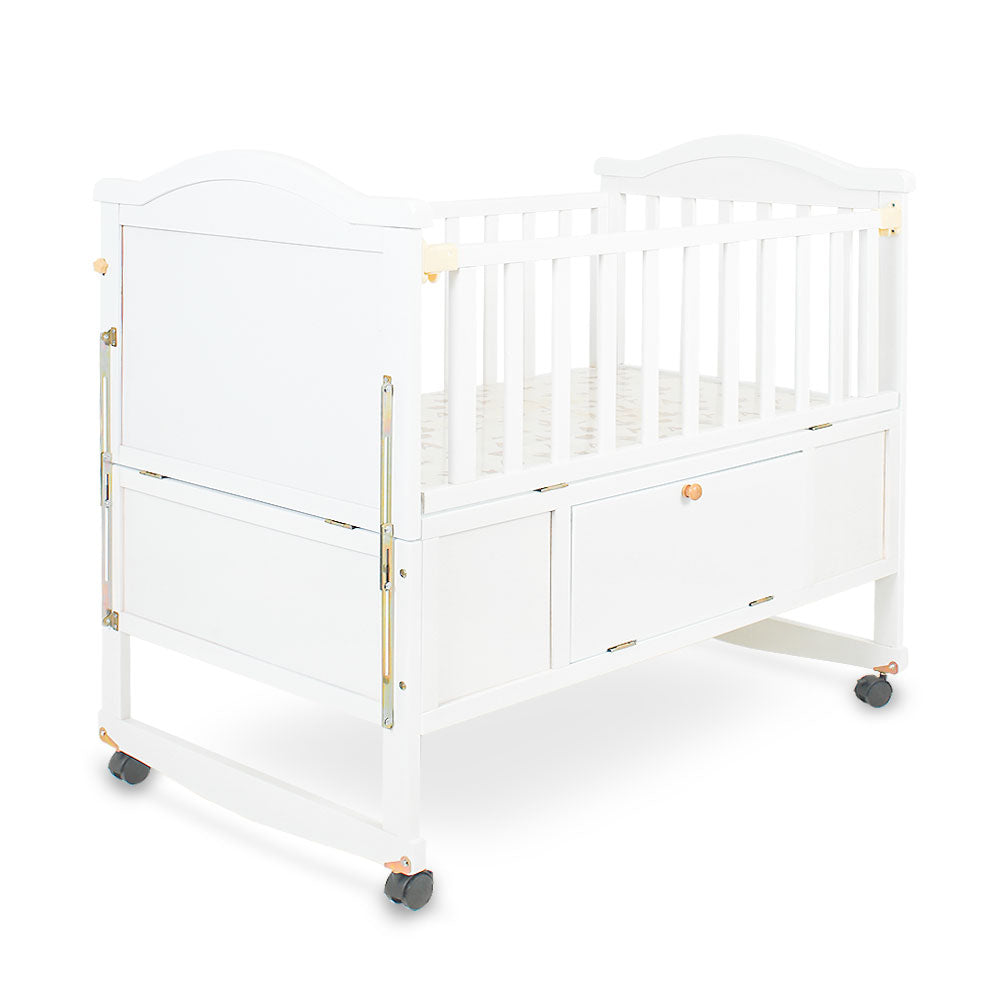 WOODEN COT WHITE