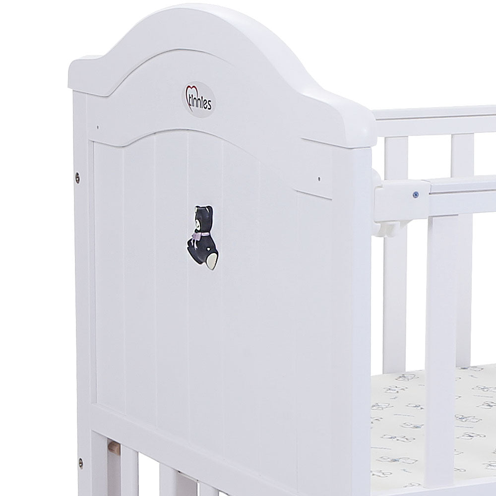WOODEN COT - WHITE