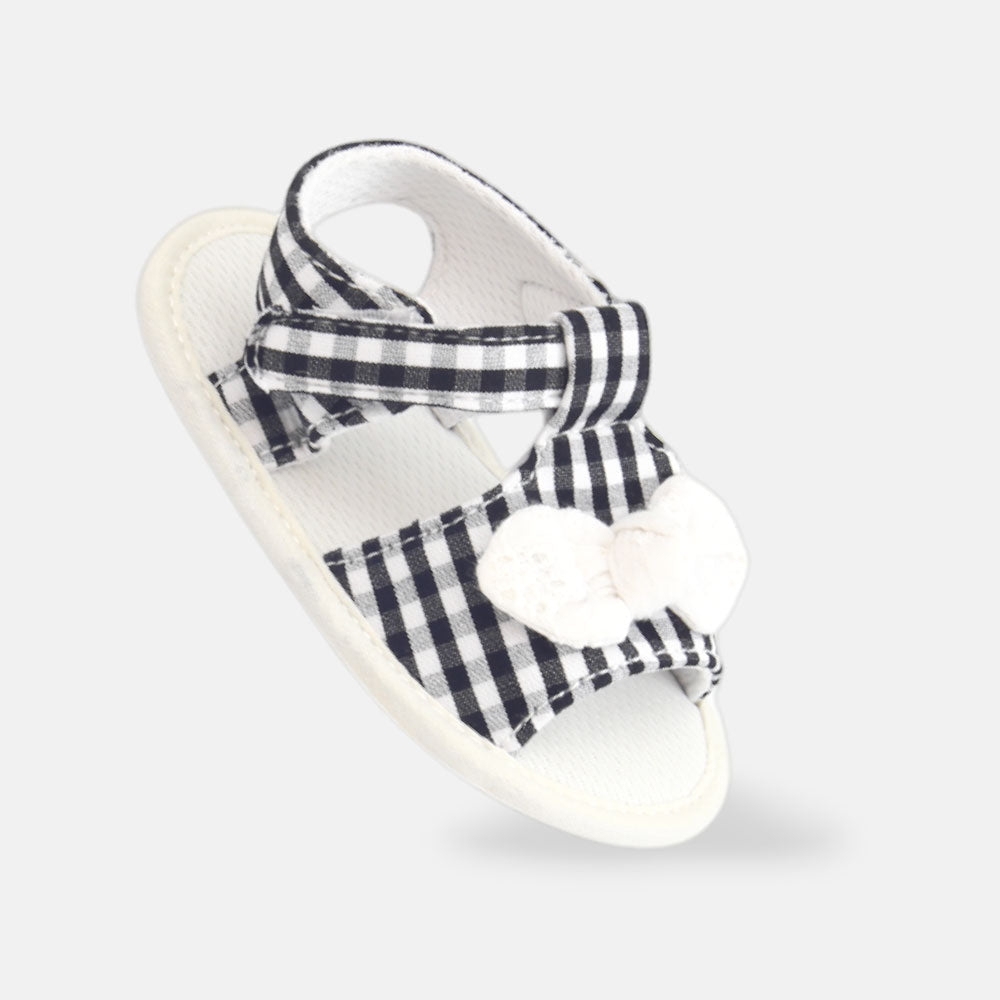 GIRL PRE WALKER SANDAL BLACK & WHITE CHECKERED WITH BOWS