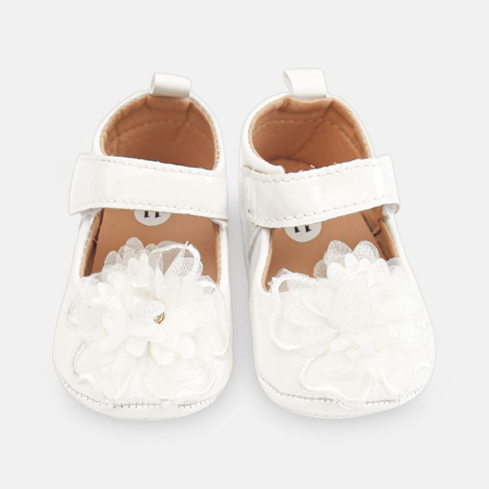 GIRL PRE WALKER SHOES WHITE FLORAL