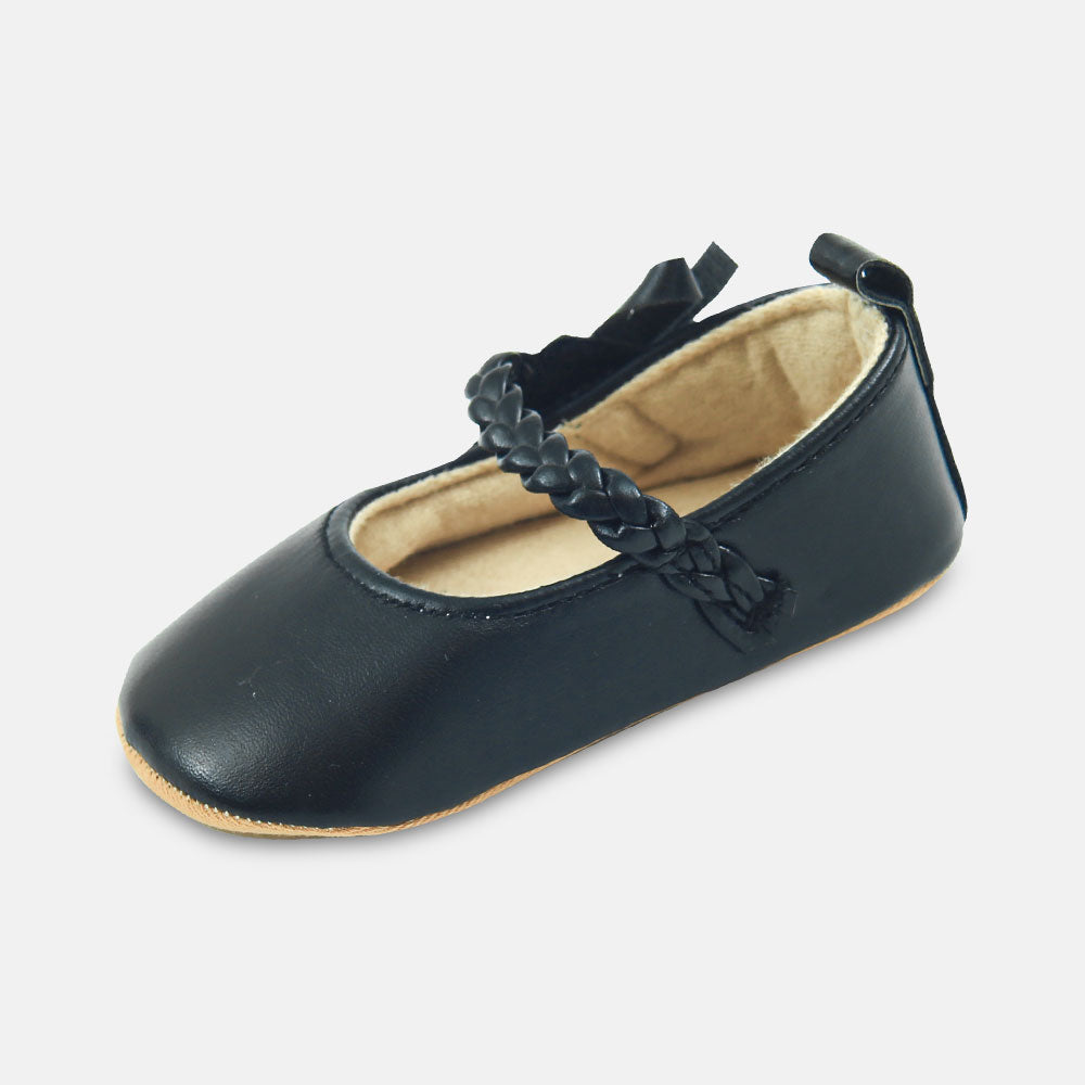 GIRL PRE WALKER BLACK BRAIDED