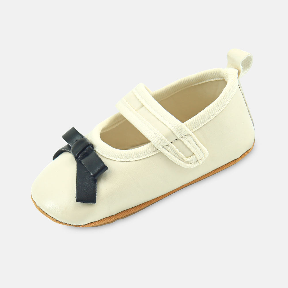 GIRL PRE WALKER IVORY CLASSIC